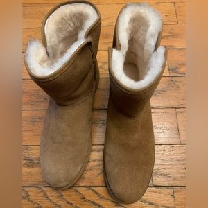UGG Cory Shearling Short Boot, Women’s Size 8